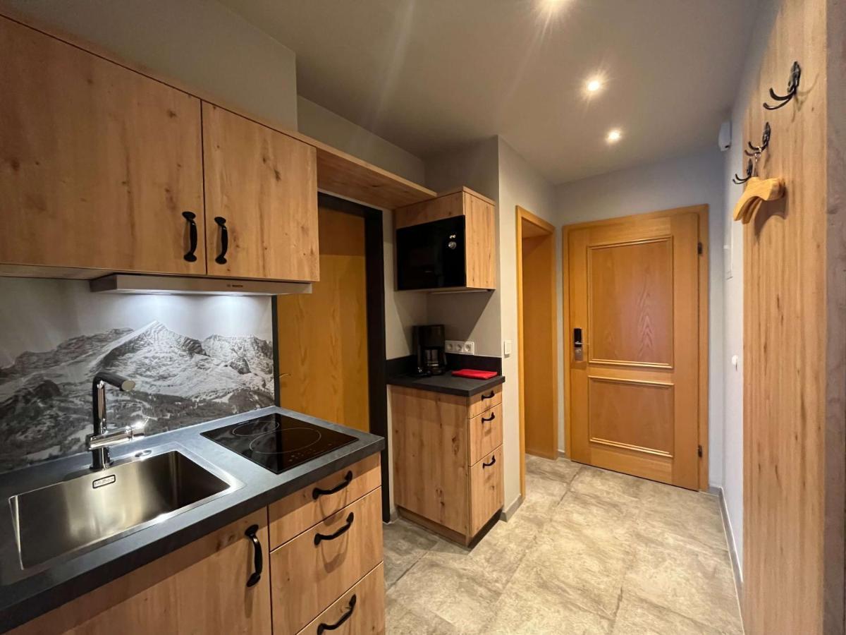 Hotel Garni Brunnthaler Garmisch-Partenkirchen Dış mekan fotoğraf