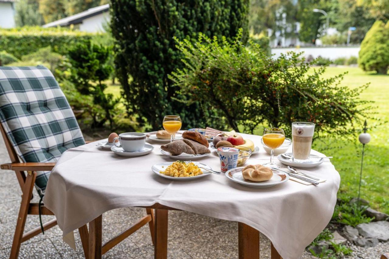 Hotel Garni Brunnthaler Garmisch-Partenkirchen Dış mekan fotoğraf