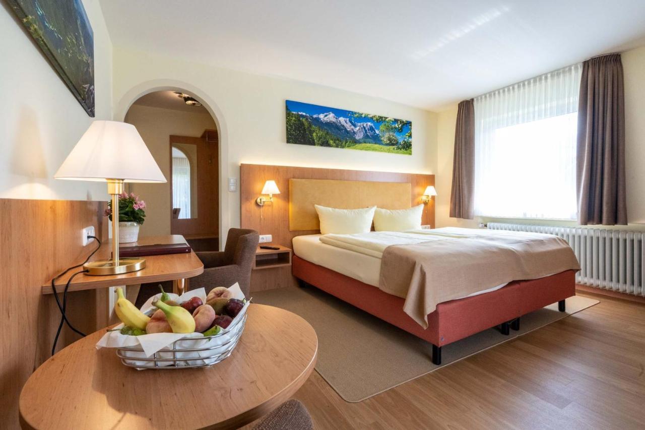 Hotel Garni Brunnthaler Garmisch-Partenkirchen Dış mekan fotoğraf